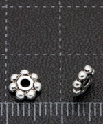 T35-28 小珠簿片6mm中隔珠-10入